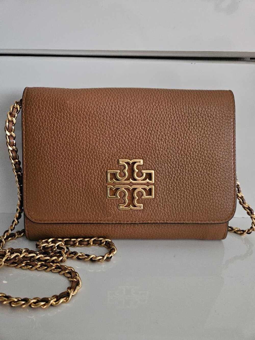 Tory Burch Pebbled Leather Britten Chain Wallet